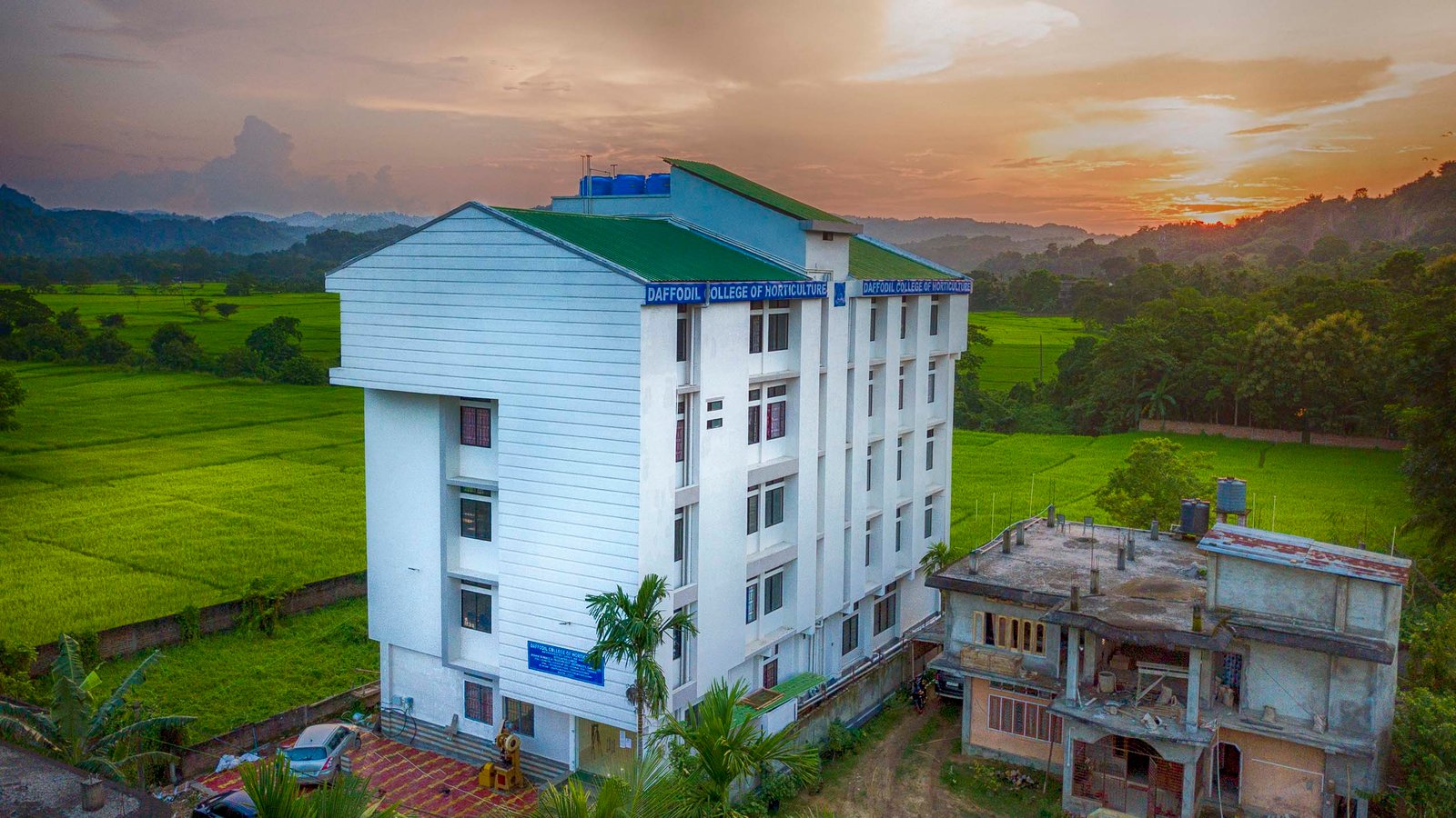 https://daffodil.clearwintech.com/wp-content/uploads/2025/04/1-Agriculture-College-in-Assam.jpg