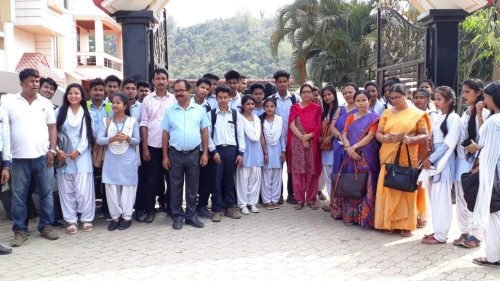 Students-of-Beltola-college-at-our-nursery